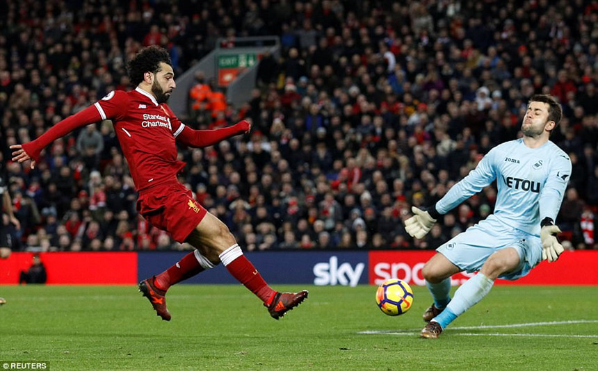 Liverpool thắng 5-0, kết thúc năm 2017 với vị trí thứ tư